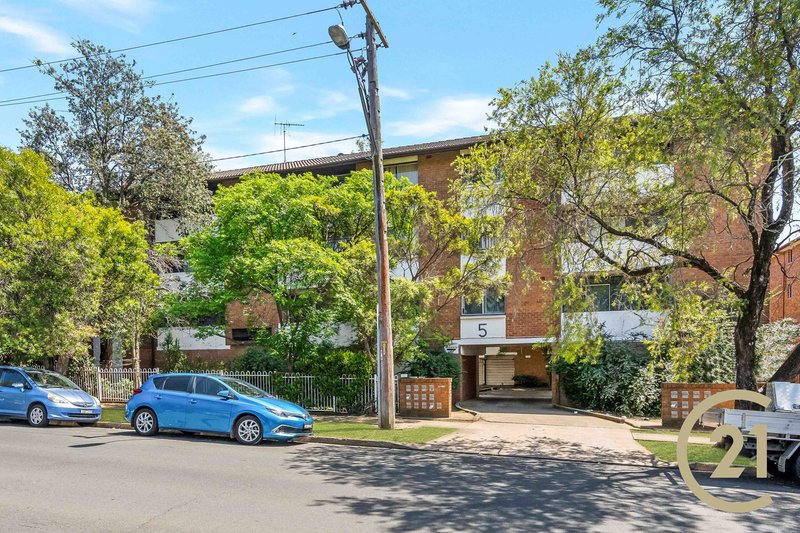 16/5 Lachlan Street, Warwick Farm NSW 2170