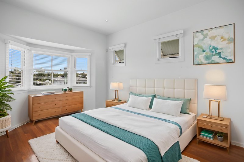 Photo - 165 Mcilwraith Avenue, Norman Park QLD 4170 - Image 4