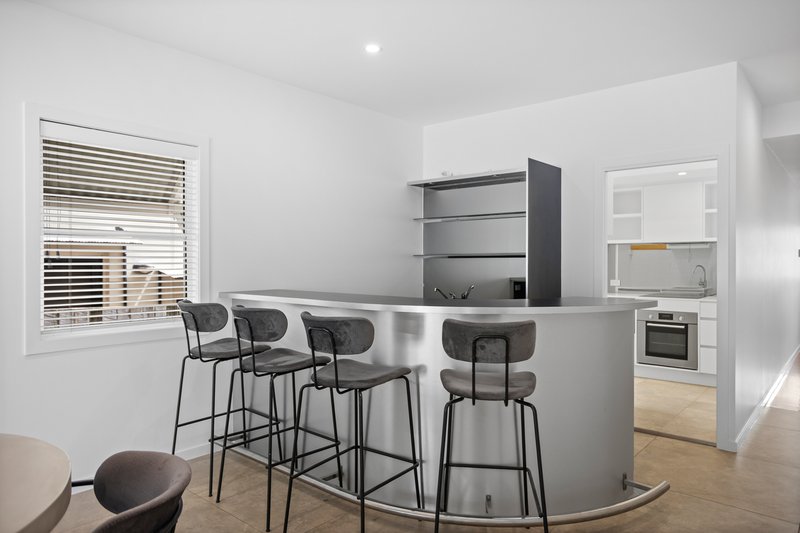 Photo - 165 Mcilwraith Avenue, Norman Park QLD 4170 - Image 12