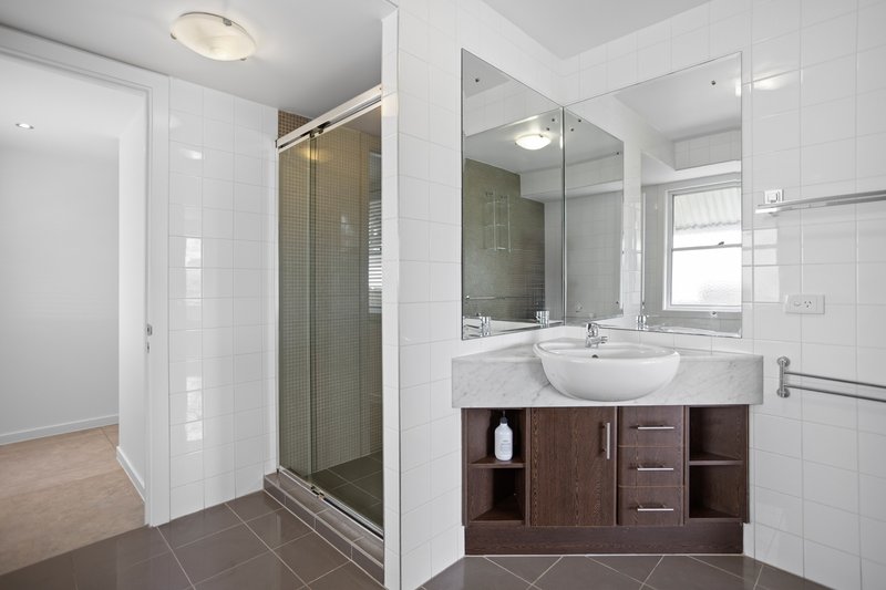 Photo - 165 Mcilwraith Avenue, Norman Park QLD 4170 - Image 16