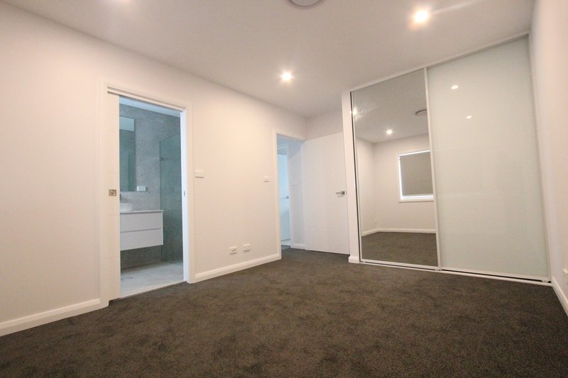 Photo - 165 Memorial Avenue, Liverpool NSW 2170 - Image 7