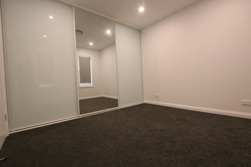 Photo - 165 Memorial Avenue, Liverpool NSW 2170 - Image 8