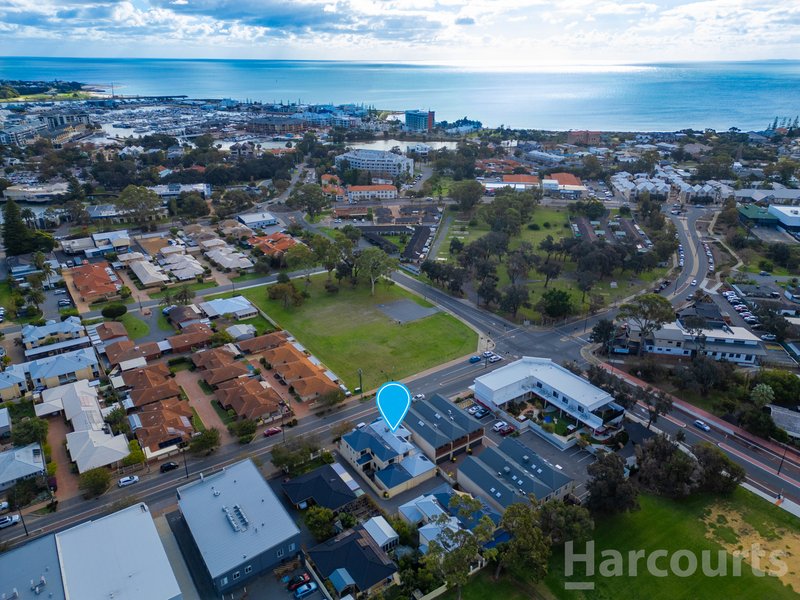 Photo - 1/65 Sutton Street, Mandurah WA 6210 - Image 17