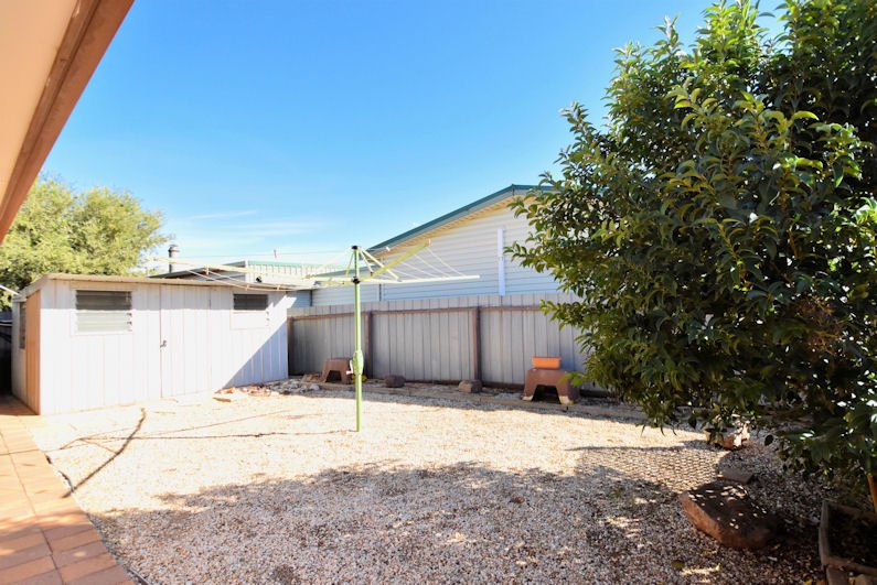 Photo - 165 Wirraway Drive, Deniliquin NSW 2710 - Image 10