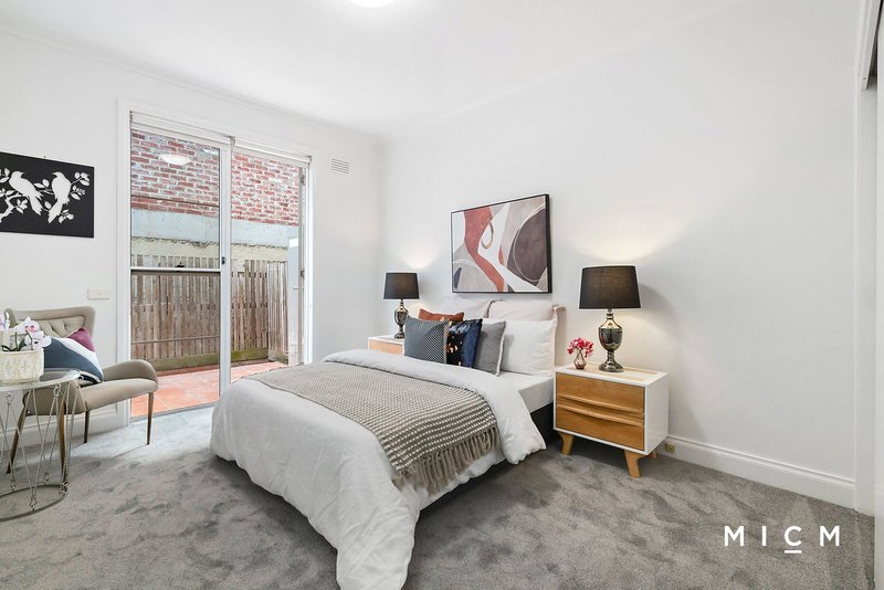 Photo - 16/52 Leicester Street, Carlton VIC 3053 - Image 4