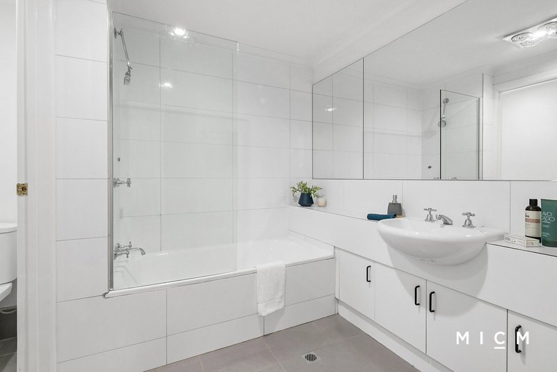 Photo - 16/52 Leicester Street, Carlton VIC 3053 - Image 6