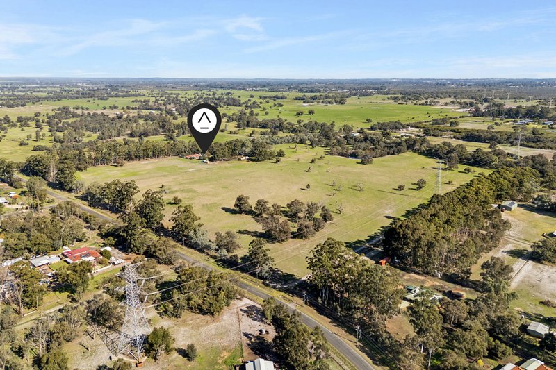 Photo - 1653 Thomas Road, Oakford WA 6121 - Image 6