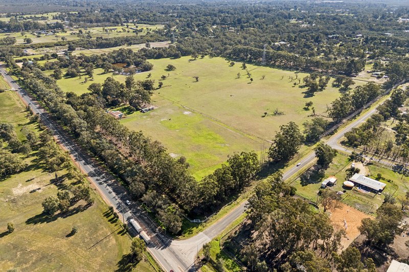 Photo - 1653 Thomas Road, Oakford WA 6121 - Image 8