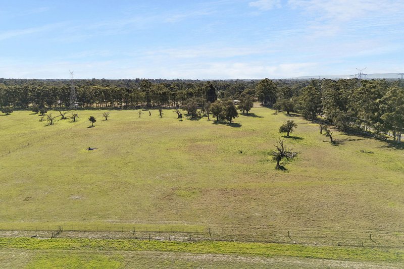 Photo - 1653 Thomas Road, Oakford WA 6121 - Image 21