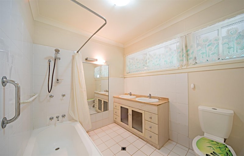 Photo - 1654 Crystalbrook Road, Crystal Brook QLD 4800 - Image 18