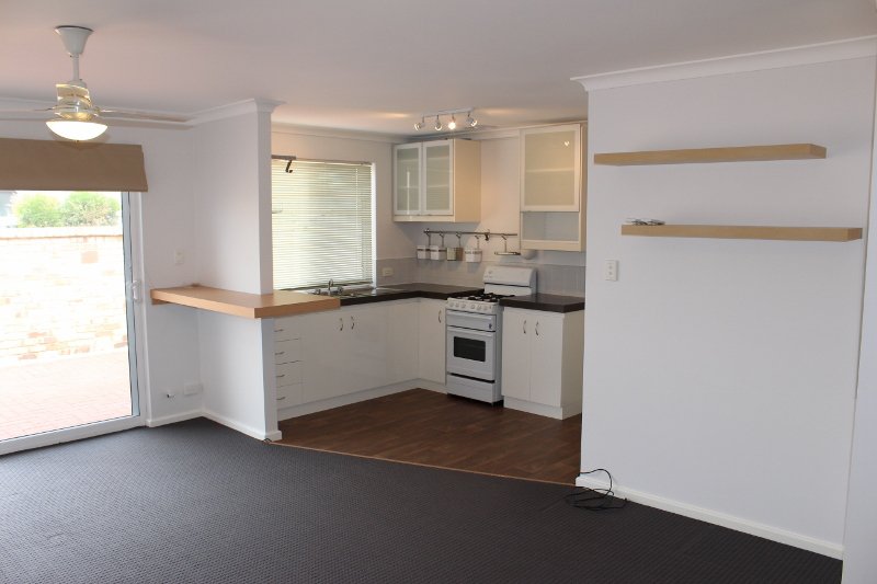Photo - 16/57 Moran Court, Beaconsfield WA 6162 - Image 2