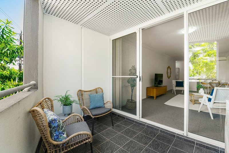 Photo - 16/6-10 Rose Street, Southport QLD 4215 - Image 11