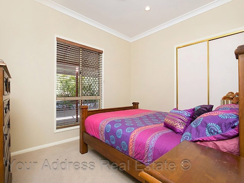 Photo - 166-168 Silvereye Crescent, Greenbank QLD 4124 - Image 8