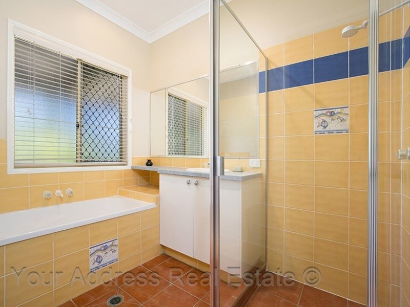 Photo - 166-168 Silvereye Crescent, Greenbank QLD 4124 - Image 12