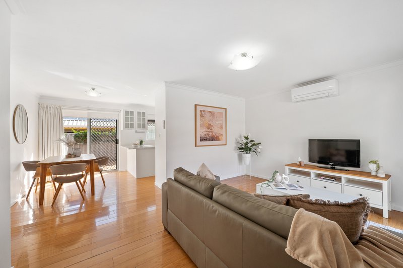 Photo - 16/6-8 Pinewood Avenue, Kardinya WA 6163 - Image 5