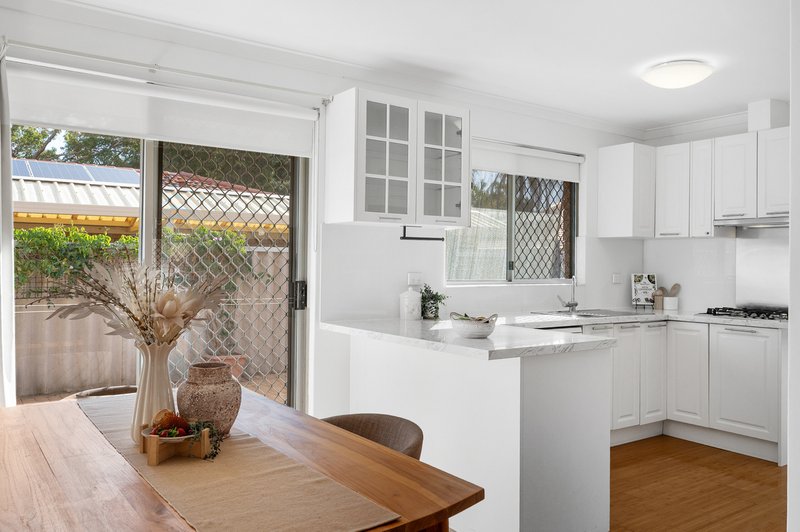 Photo - 16/6-8 Pinewood Avenue, Kardinya WA 6163 - Image 9