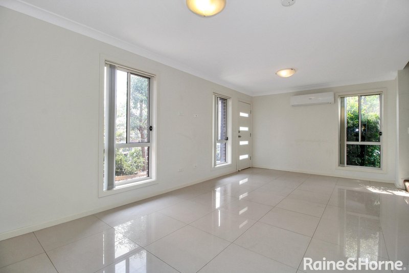 Photo - 1/66 Brisbane Street, Oxley Park NSW 2760 - Image 2
