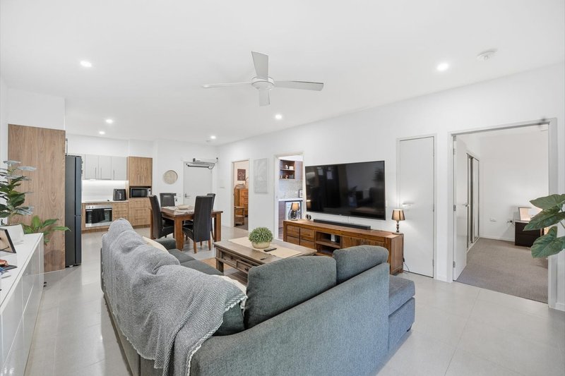Photo - 1/66 Broughton Road, Kedron QLD 4031 - Image 6