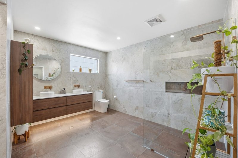 Photo - 1/66 Broughton Road, Kedron QLD 4031 - Image 8