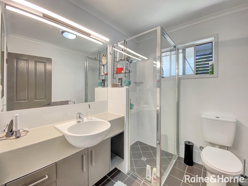 Photo - 1/66 Bute Street, Sherwood QLD 4075 - Image 5