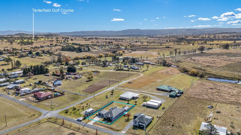 Photo - 166 Cowper Street, Tenterfield NSW 2372 - Image 3