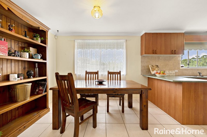 Photo - 166 Donald Road, Karabar NSW 2620 - Image 4