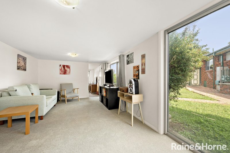 Photo - 166 Donald Road, Karabar NSW 2620 - Image 10