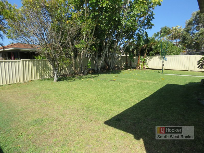 Photo - 166 Gregory Street, South West Rocks NSW 2431 - Image 2