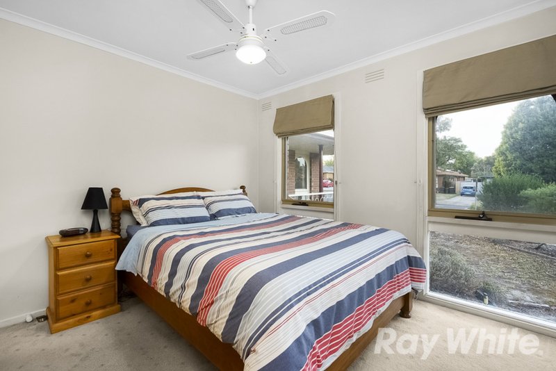 Photo - 166 Haverbrack Drive, Mulgrave VIC 3170 - Image 7