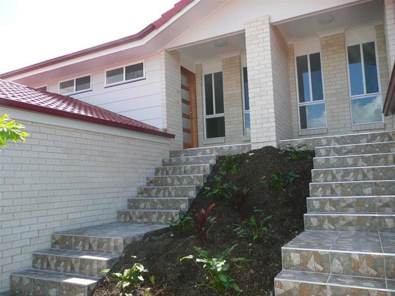 Photo - 1/66 Hawkesbury Avenue, Pacific Pines QLD 4211 - Image 6