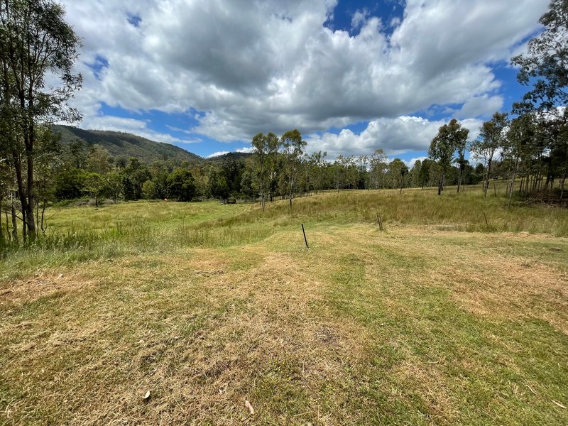 166 Oakey Mill Road, Eskdale QLD 4312