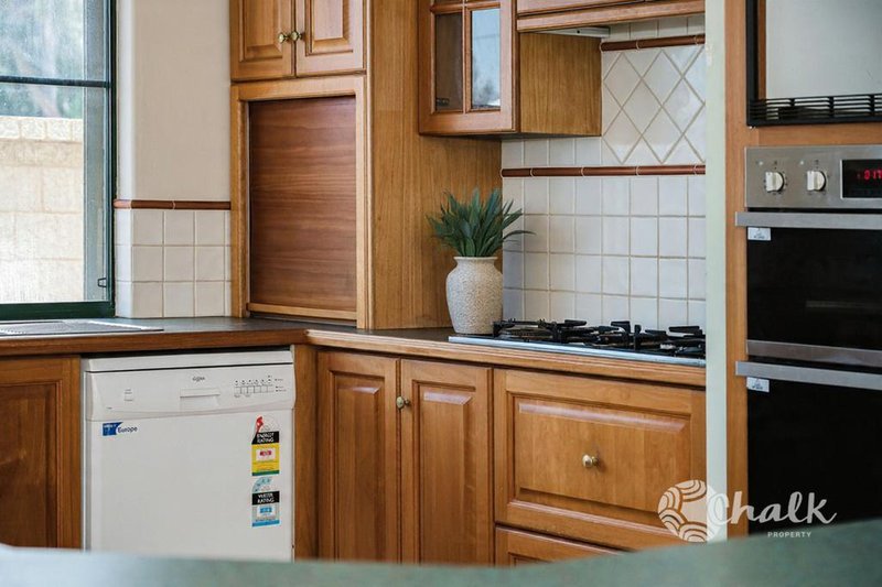 Photo - 166 Penguin Road, Safety Bay WA 6169 - Image 10