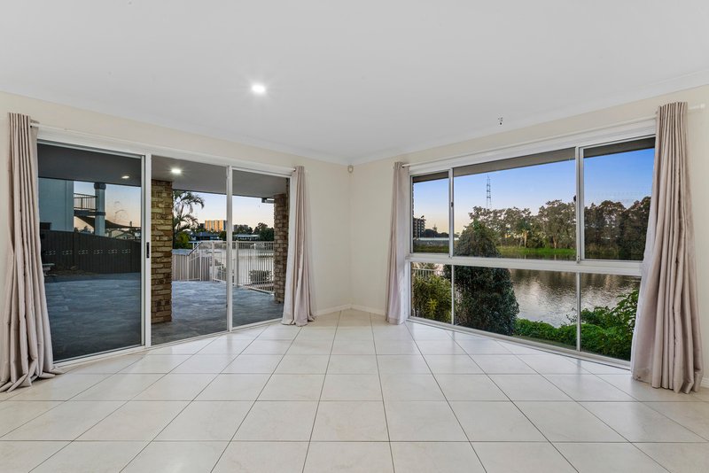 Photo - 166 Port Jackson Boulevard, Clear Island Waters QLD 4226 - Image 17