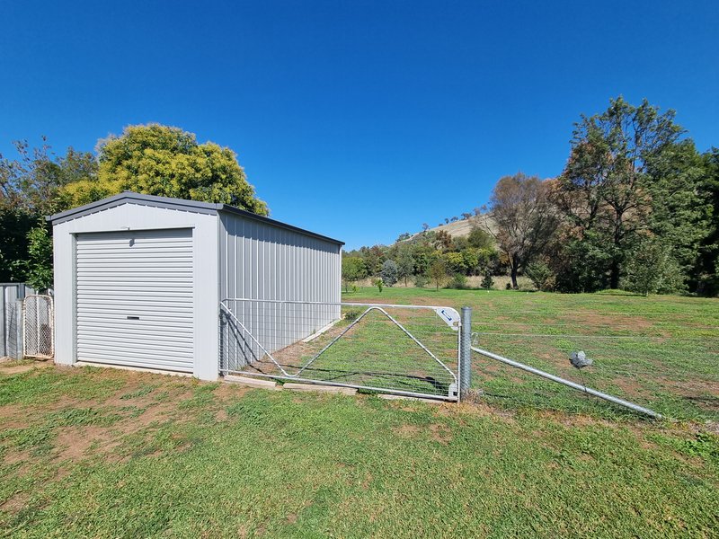 Photo - 166 Punch Street, Gundagai NSW 2722 - Image 2