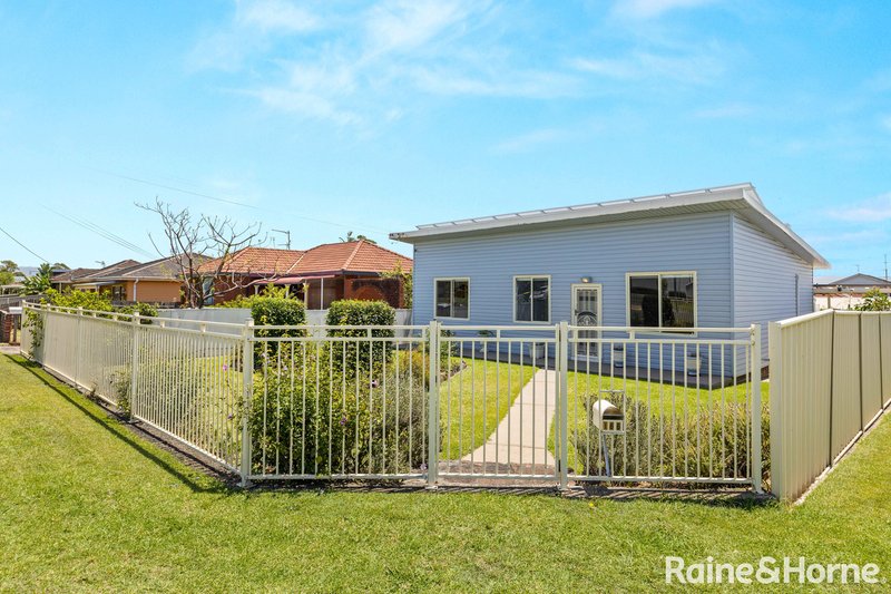 Photo - 166 Pur Pur Avenue, Lake Illawarra NSW 2528 - Image 2