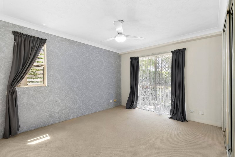 Photo - 1/66 Queen Street, Southport QLD 4215 - Image 4