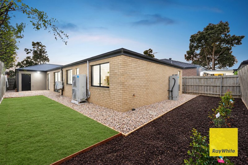 Photo - 166 Riversdale Drive, Tarneit VIC 3029 - Image 14