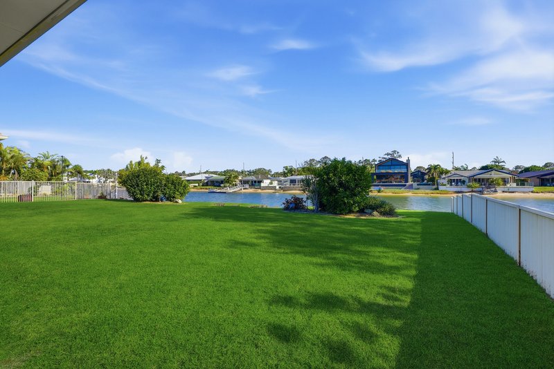 Photo - 166 Tahiti Avenue, Palm Beach QLD 4221 - Image 6