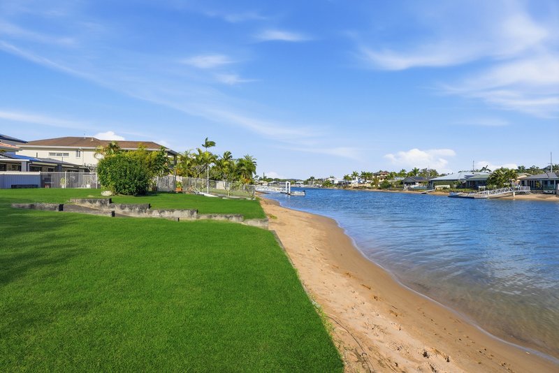 Photo - 166 Tahiti Avenue, Palm Beach QLD 4221 - Image 7