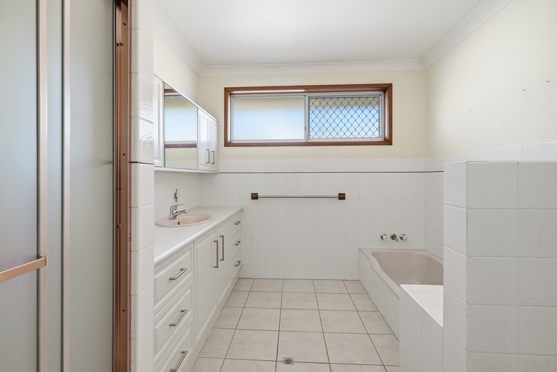 Photo - 166 Tahiti Avenue, Palm Beach QLD 4221 - Image 20
