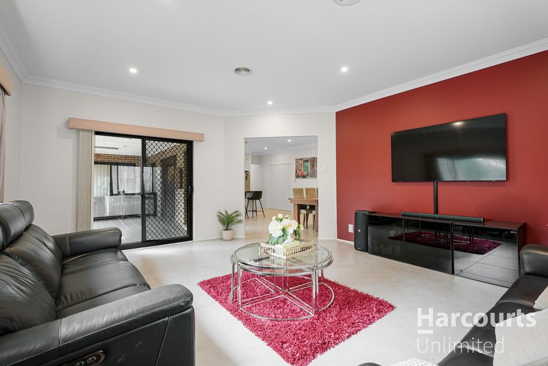 Photo - 166 The Ponds Boulevard, The Ponds NSW 2769 - Image 6