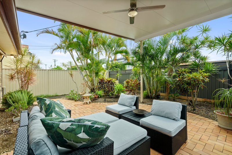 Photo - 1/66 Third Avenue, Palm Beach QLD 4221 - Image 2