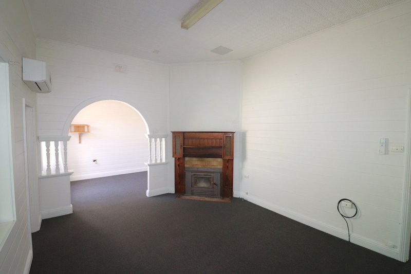 Photo - 166 Wentworth Street, Glen Innes NSW 2370 - Image 4