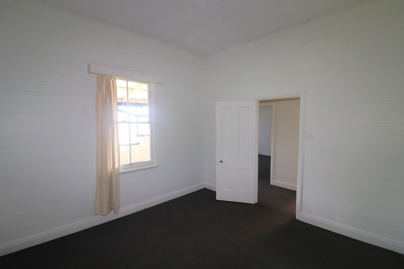 Photo - 166 Wentworth Street, Glen Innes NSW 2370 - Image 7