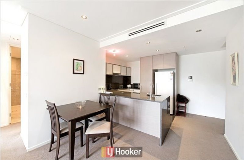 Photo - 166/15 Coranderrk Street, City ACT 2601 - Image 6