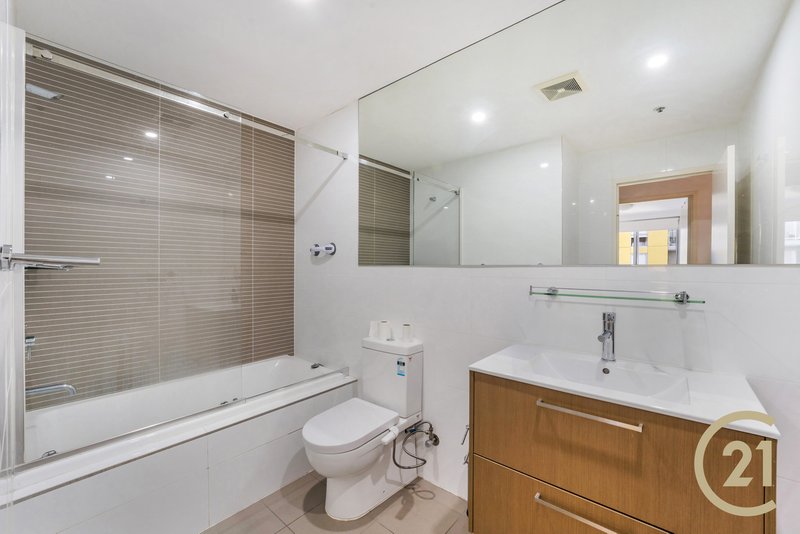 Photo - 166/2 Browne Parade, Warwick Farm NSW 2170 - Image 8