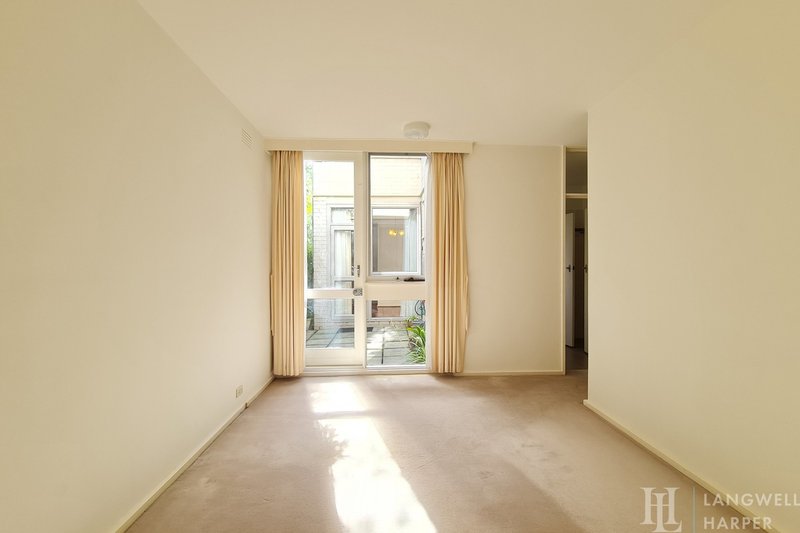 Photo - 16/630 Toorak Road, Toorak VIC 3142 - Image 6