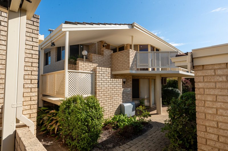 Photo - 16/68 Coode , South Perth WA 6151 - Image 2