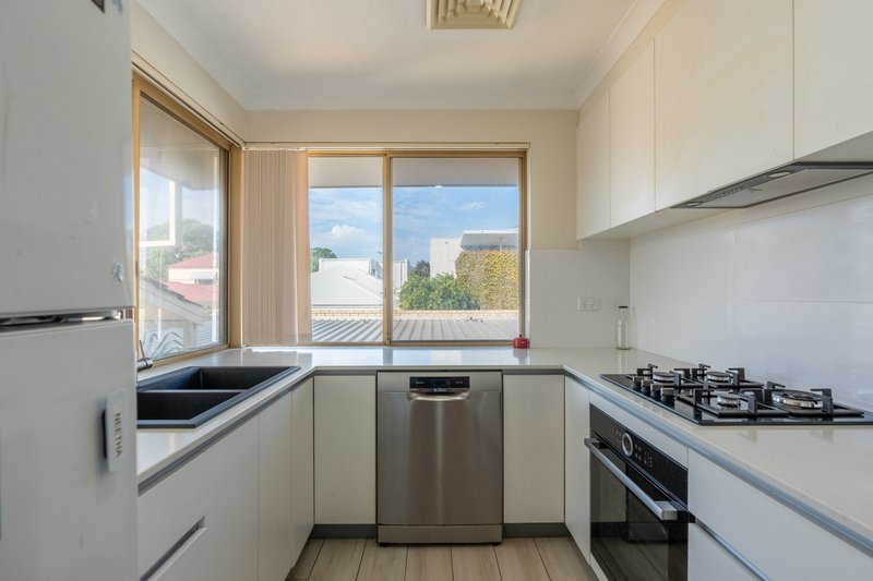 Photo - 16/68 Coode , South Perth WA 6151 - Image 10