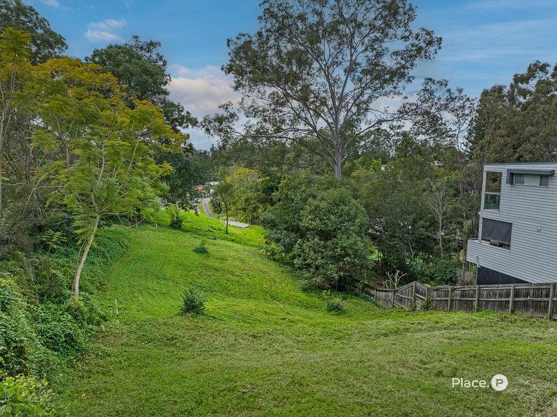 Photo - 166A Jesmond Road, Indooroopilly QLD 4068 - Image 11